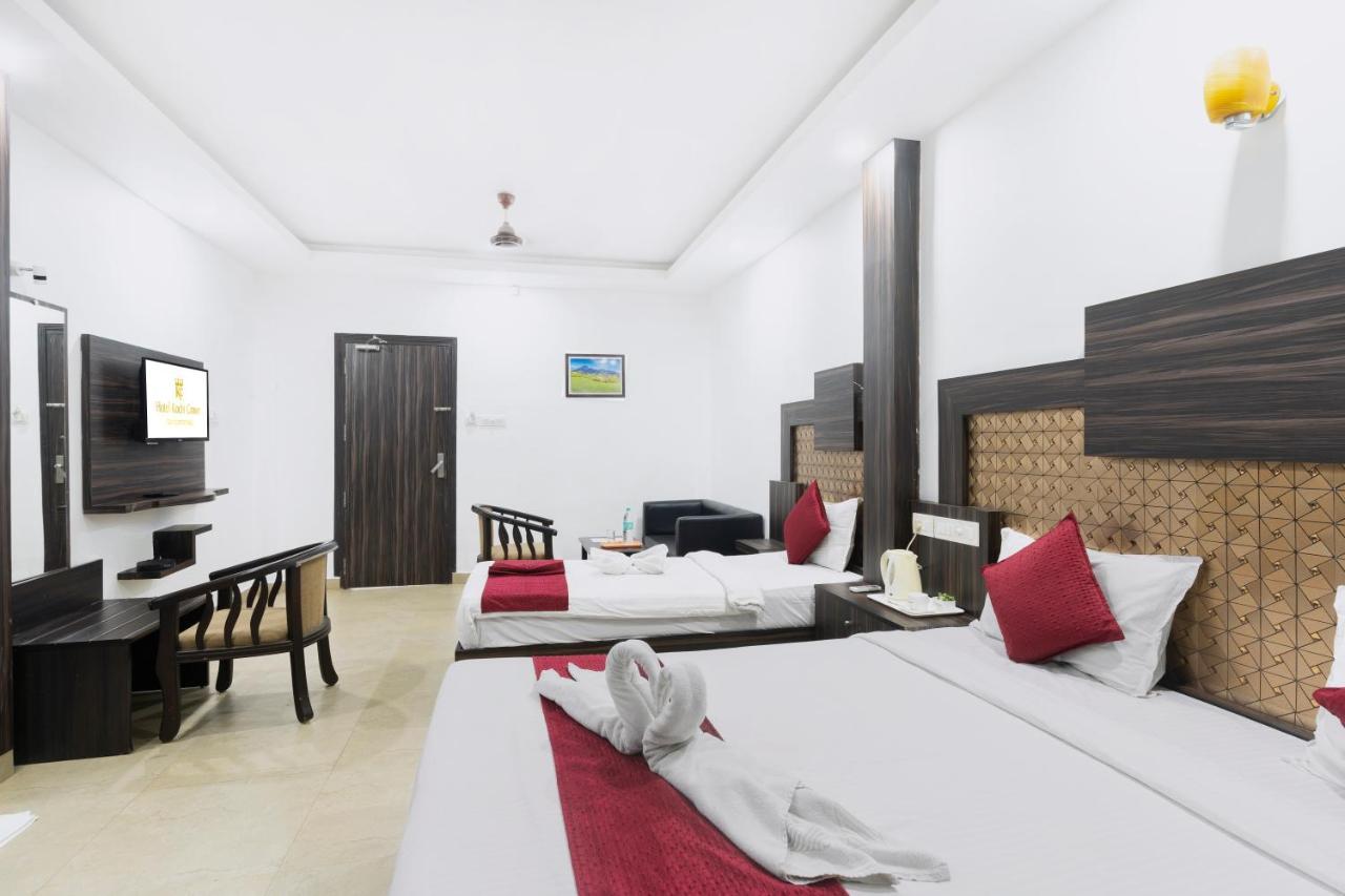 Hotel Kochi Crown Ngoại thất bức ảnh