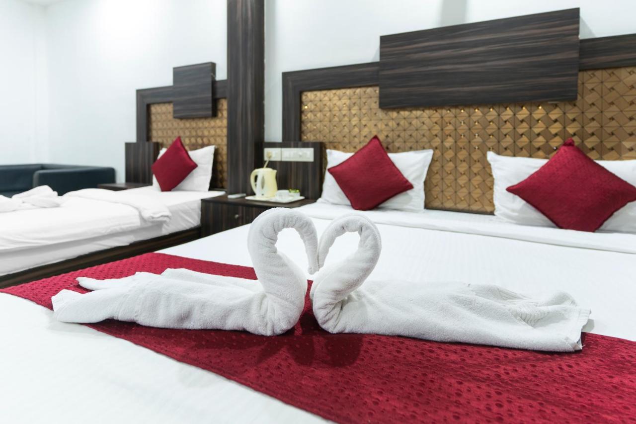 Hotel Kochi Crown Ngoại thất bức ảnh
