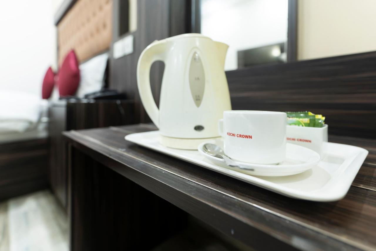 Hotel Kochi Crown Ngoại thất bức ảnh