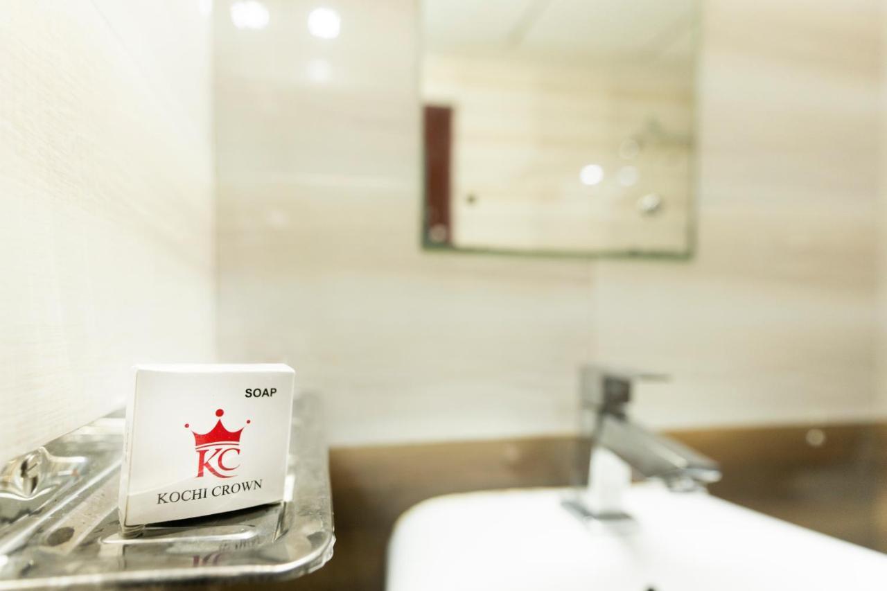 Hotel Kochi Crown Ngoại thất bức ảnh