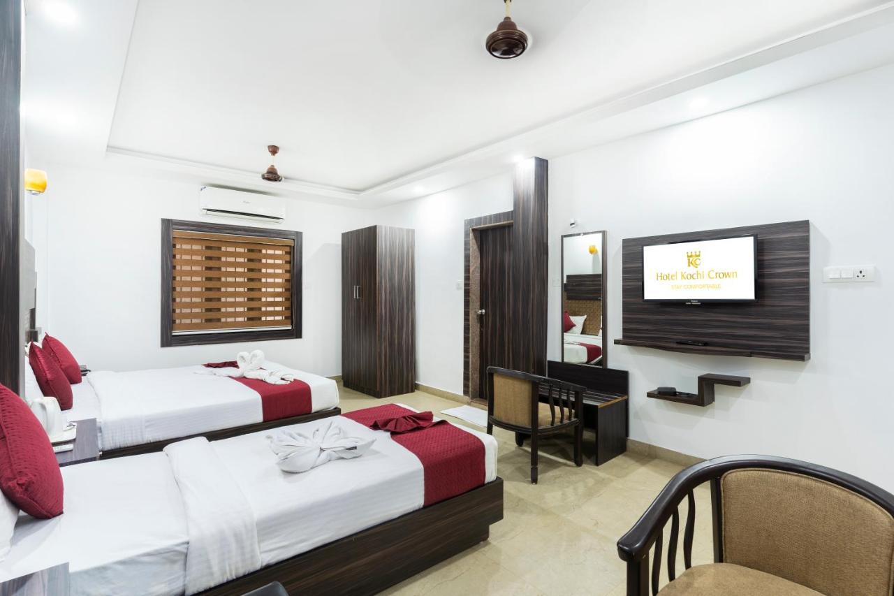 Hotel Kochi Crown Ngoại thất bức ảnh