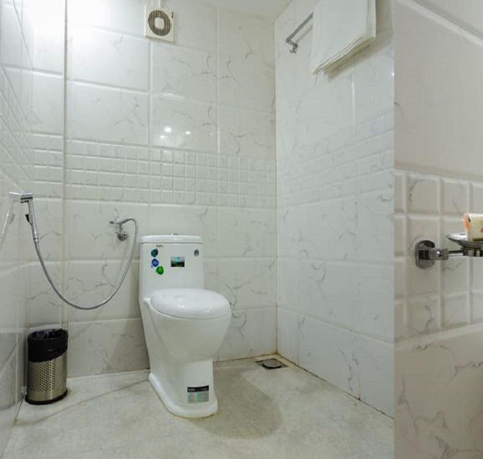 Hotel Kochi Crown Ngoại thất bức ảnh