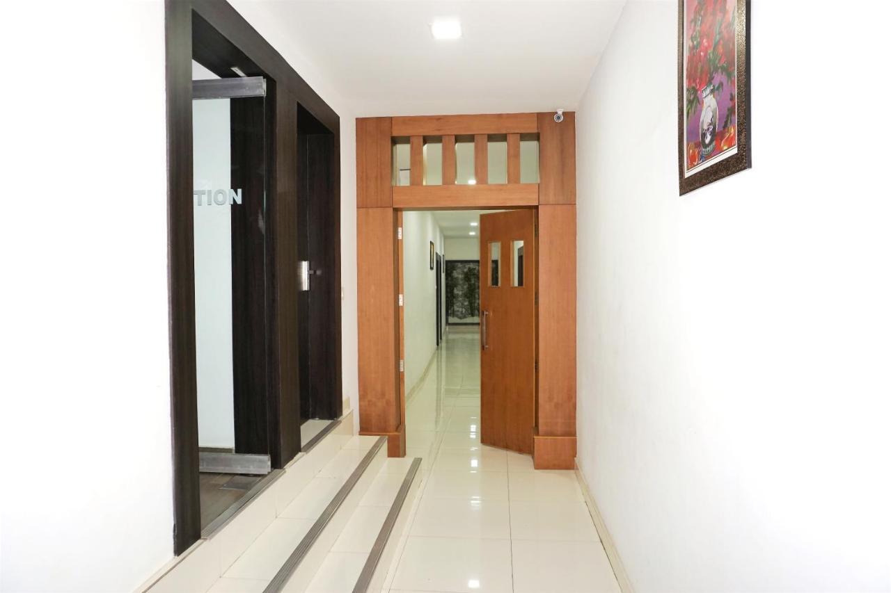 Hotel Kochi Crown Ngoại thất bức ảnh