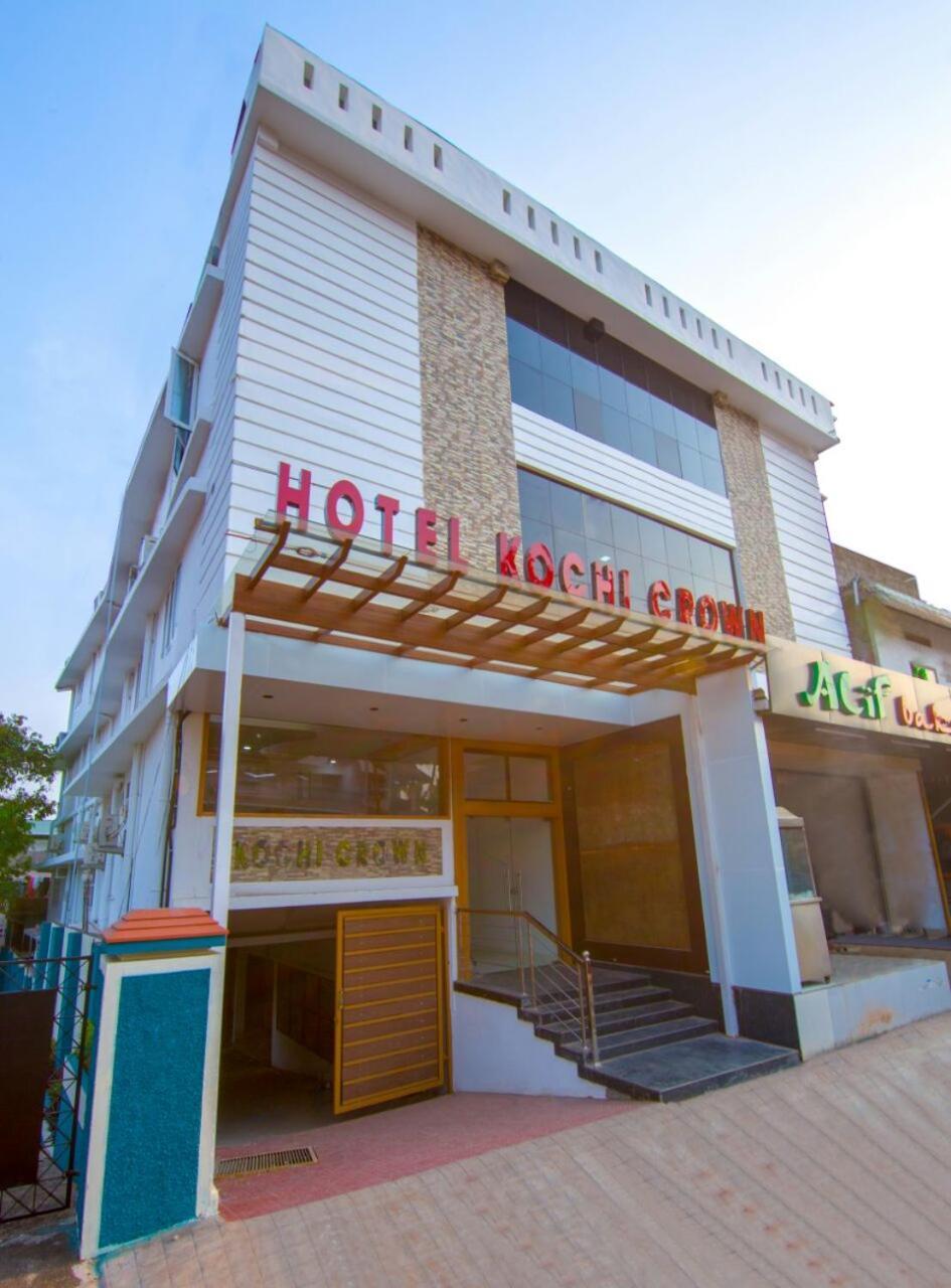 Hotel Kochi Crown Ngoại thất bức ảnh